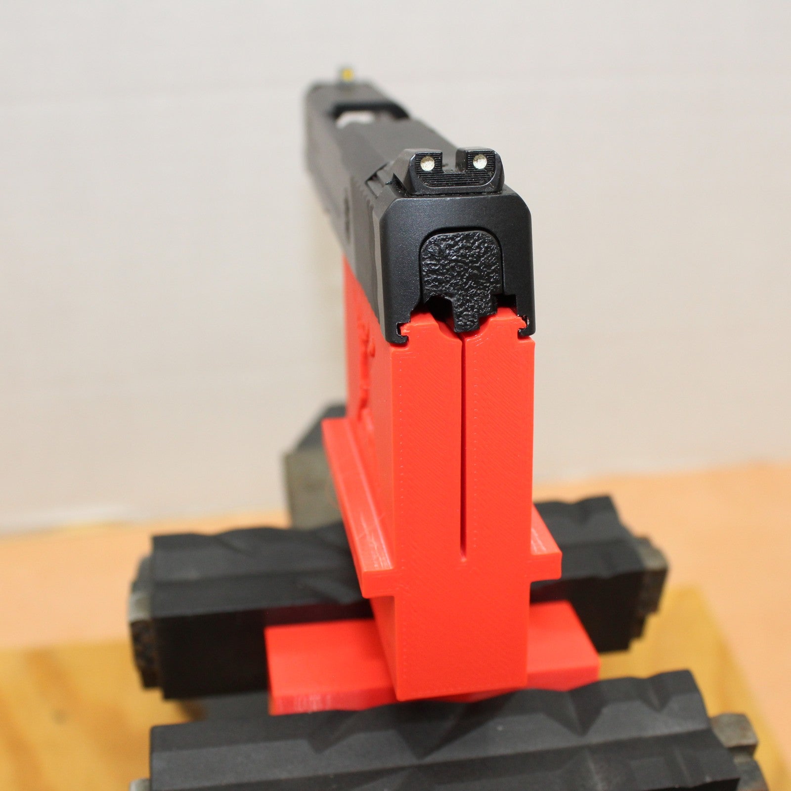 M&P Shield 9mm Slide Vise – detail view
